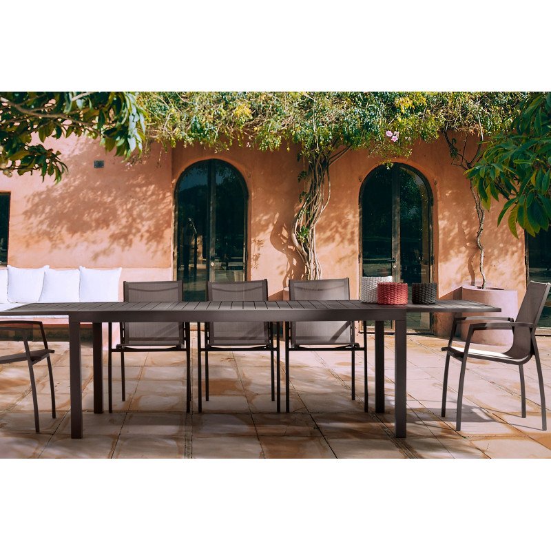 HILDE bővíthető kültéri étkezőasztal - 160-240cm - barna