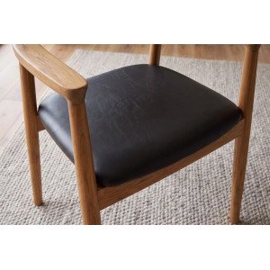 FORMA modern teakfa étkezőszék - fekete